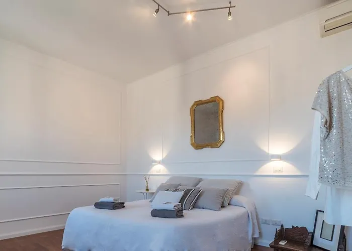 Interno 8 Apartament